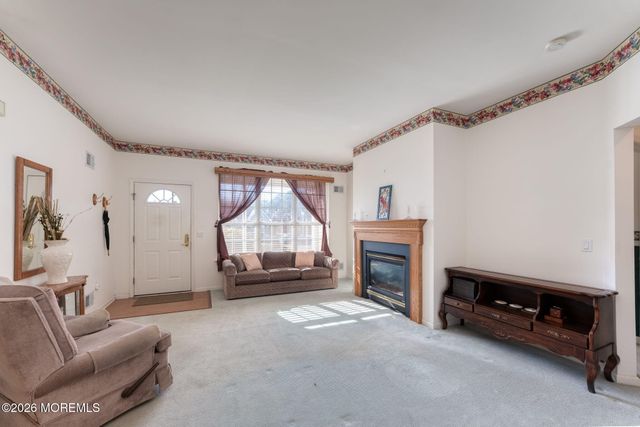 22 Foxwood Road, Lakewood, NJ 08701