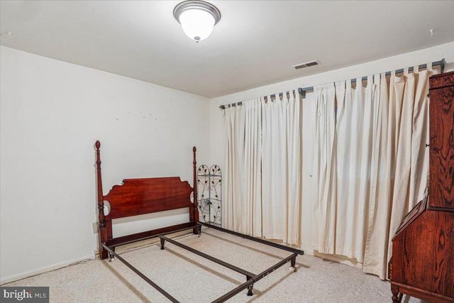 2303 NEWTON DR, Rockville, MD 20850