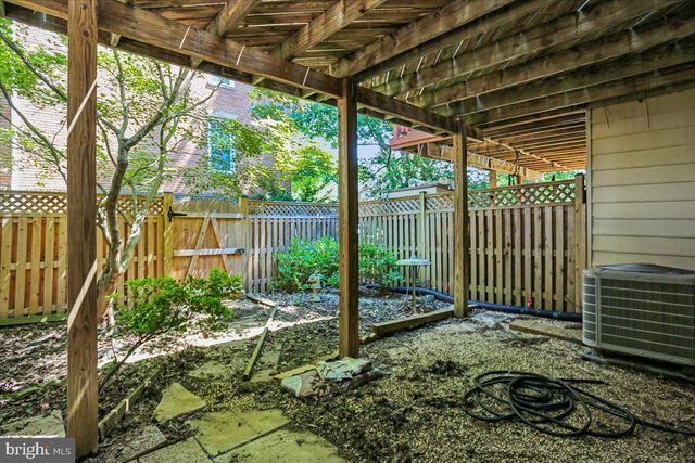 2303 NEWTON DR, Rockville, MD 20850