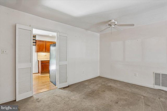 2303 NEWTON DR, Rockville, MD 20850