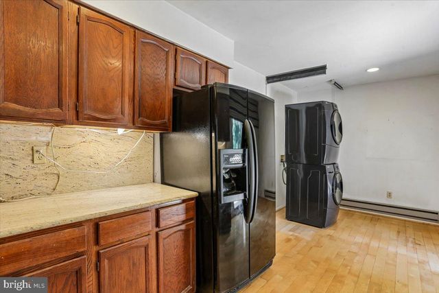 2303 NEWTON DR, Rockville, MD 20850