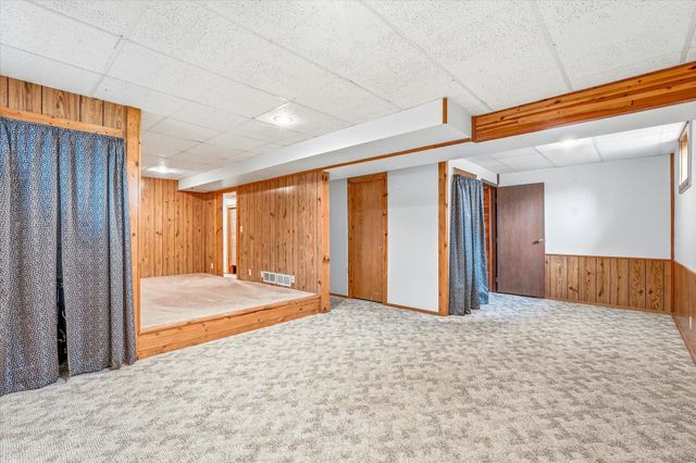 8435 Shadyview Lane N, Maple Grove, MN 55311
