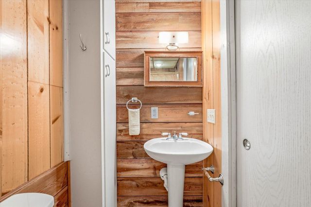 8435 Shadyview Lane N, Maple Grove, MN 55311