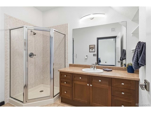 190 Roslyn St 1306, Denver, CO 80230