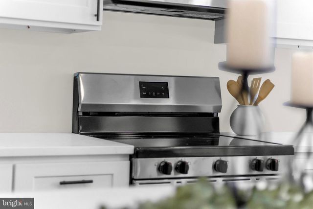 3827 COTTAGE AVE, Baltimore, MD 21215