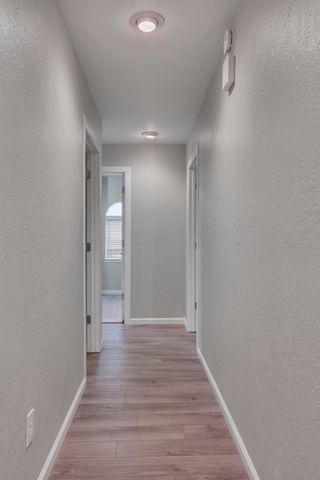 305 Northglen Drive, Hurst, TX 76054