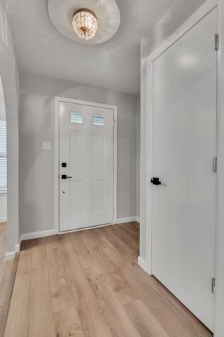 305 Northglen Drive, Hurst, TX 76054