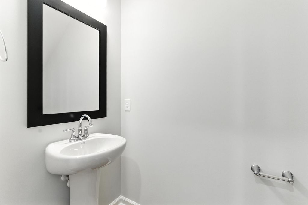 Image 39 of property listing at 84 Crosswick Street, Summerville, SC 29483