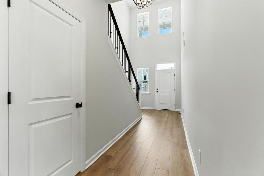 Image 6 of property listing at 84 Crosswick Street, Summerville, SC 29483