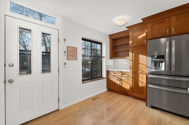 2730 Hurstland Court, Crestview Hills, KY 41017