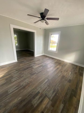 607 S Main Street A, Baytown, TX 77520