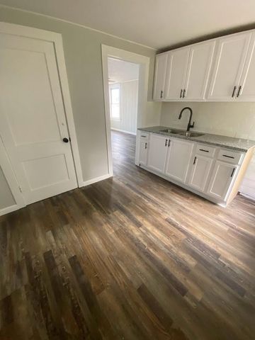 607 S Main Street A, Baytown, TX 77520
