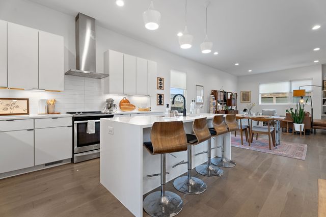2004B 9th Ave, N, Nashville, TN 37208
