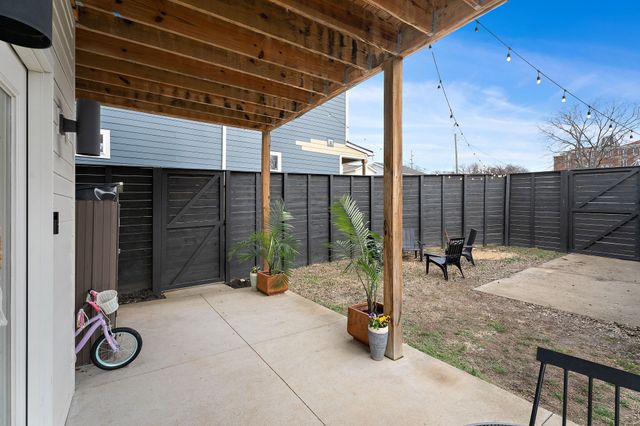 2004B 9th Ave, N, Nashville, TN 37208