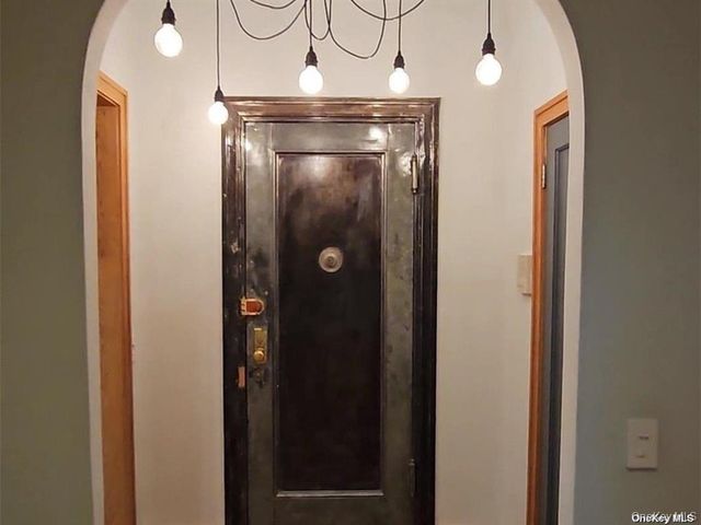 82-16 34th Avenue 4H, Jackson Heights, NY 11372