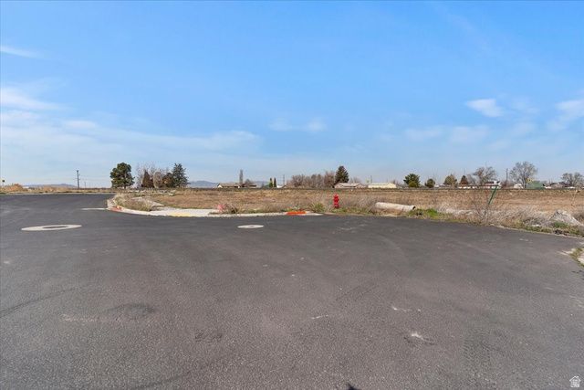 5800 W 4050 S, Hooper, UT 84315