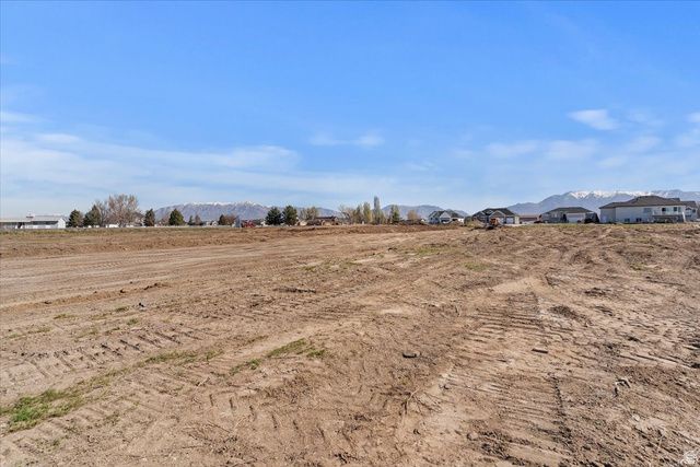 5800 W 4050 S, Hooper, UT 84315