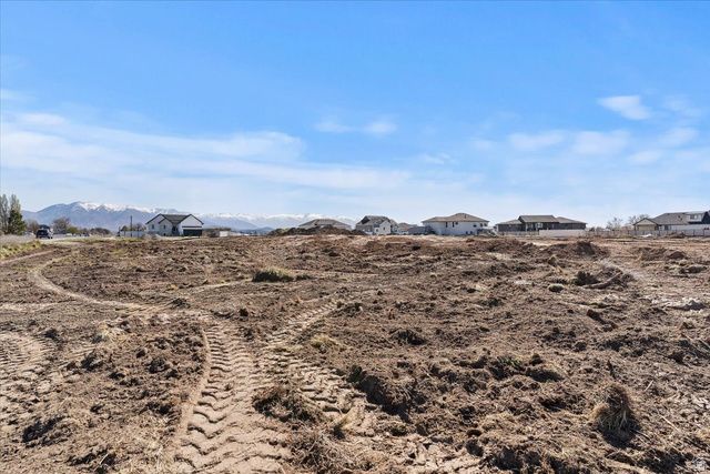 5800 W 4050 S, Hooper, UT 84315