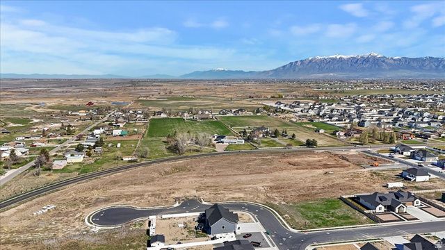 5800 W 4050 S, Hooper, UT 84315