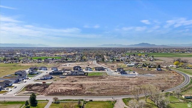 5800 W 4050 S, Hooper, UT 84315