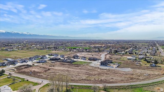 5800 W 4050 S, Hooper, UT 84315