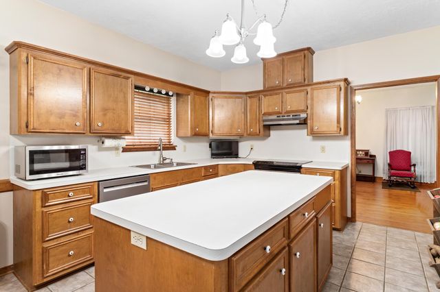 3084 Texas State Highway 63 W W, Jasper, TX 75951