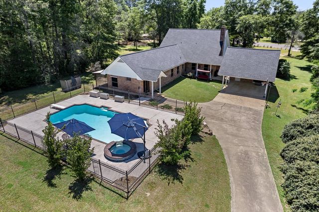 3084 Texas State Highway 63 W W, Jasper, TX 75951