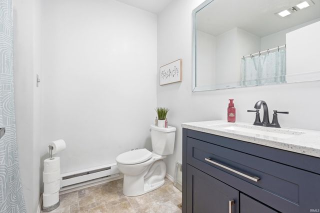 10817 E Rosewood Circle, Fort Wayne, IN 46845
