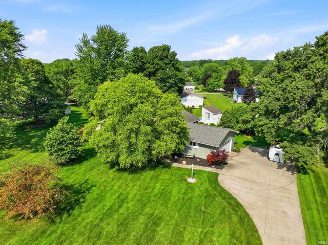10817 E Rosewood Circle, Fort Wayne, IN 46845