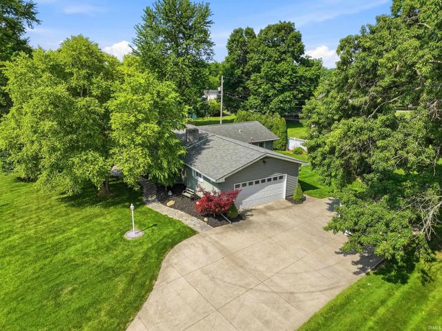 10817 E Rosewood Circle, Fort Wayne, IN 46845