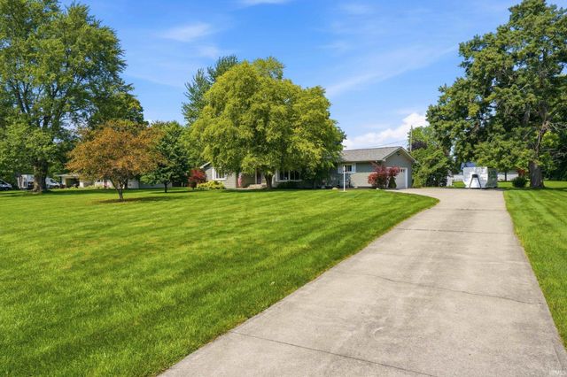 10817 E Rosewood Circle, Fort Wayne, IN 46845