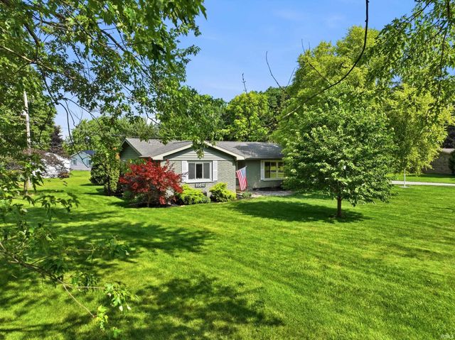 10817 E Rosewood Circle, Fort Wayne, IN 46845