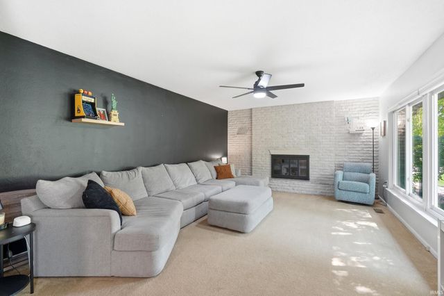 10817 E Rosewood Circle, Fort Wayne, IN 46845