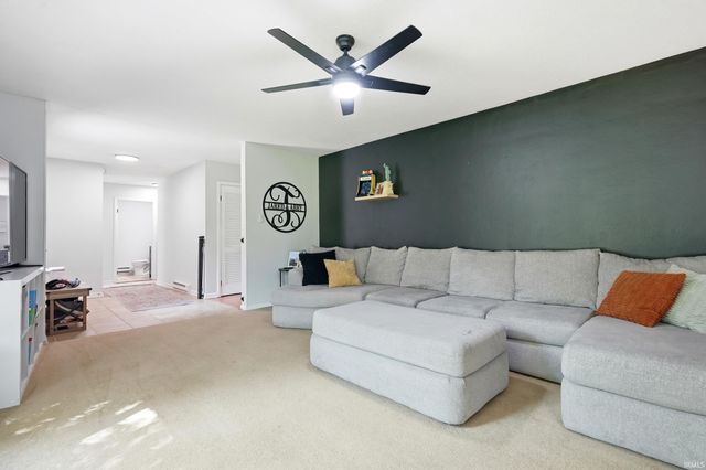 10817 E Rosewood Circle, Fort Wayne, IN 46845