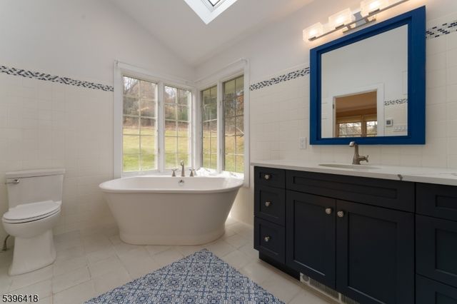 31 CHERRYVILLE HOLLOW ROAD, Raritan Twp., NJ 08822