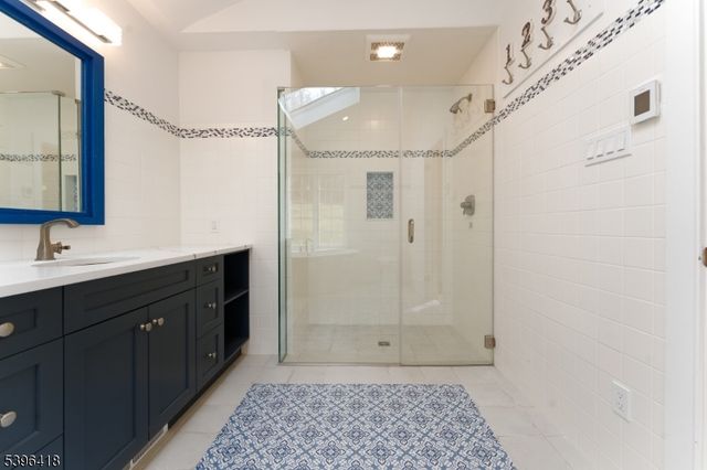 31 CHERRYVILLE HOLLOW ROAD, Raritan Twp., NJ 08822