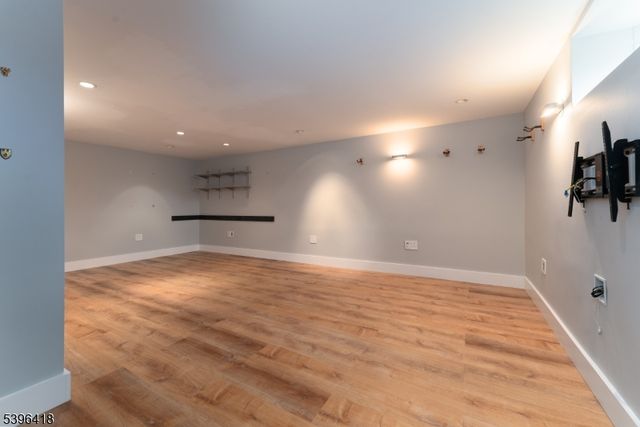 31 CHERRYVILLE HOLLOW ROAD, Raritan Twp., NJ 08822