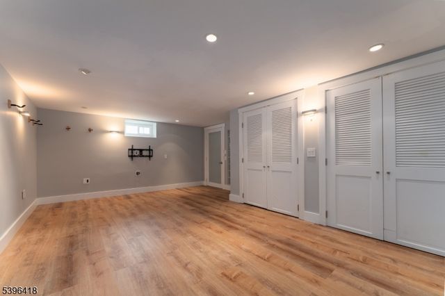 31 CHERRYVILLE HOLLOW ROAD, Raritan Twp., NJ 08822