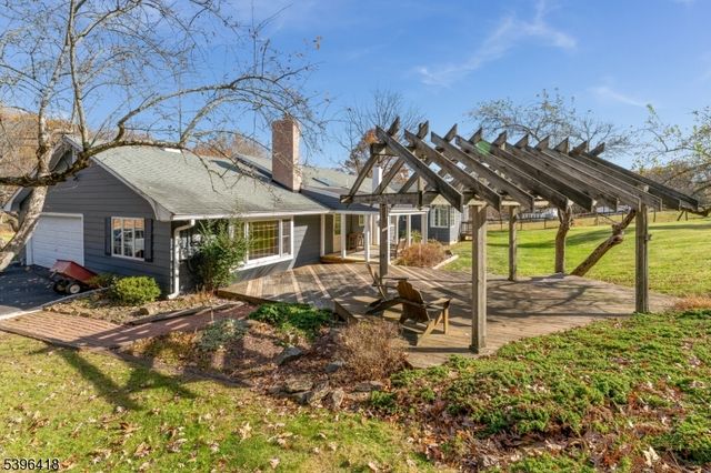 31 CHERRYVILLE HOLLOW ROAD, Raritan Twp., NJ 08822