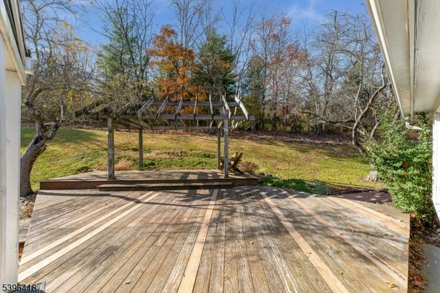31 CHERRYVILLE HOLLOW ROAD, Raritan Twp., NJ 08822