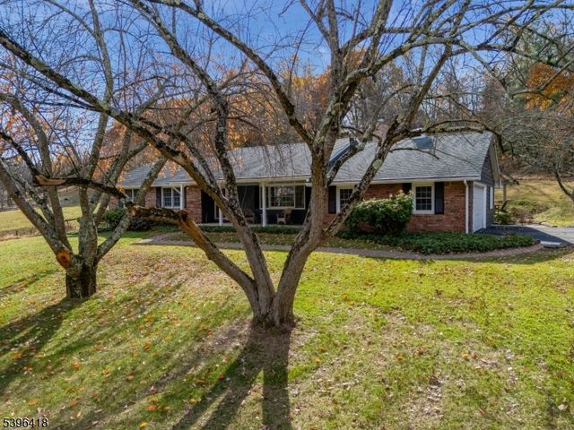 31 CHERRYVILLE HOLLOW ROAD, Raritan Twp., NJ 08822