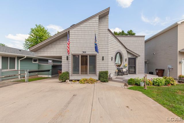 1220 Round Lake Highway, Manitou Beach, MI 49253