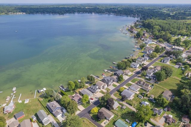 1220 Round Lake Highway, Manitou Beach, MI 49253