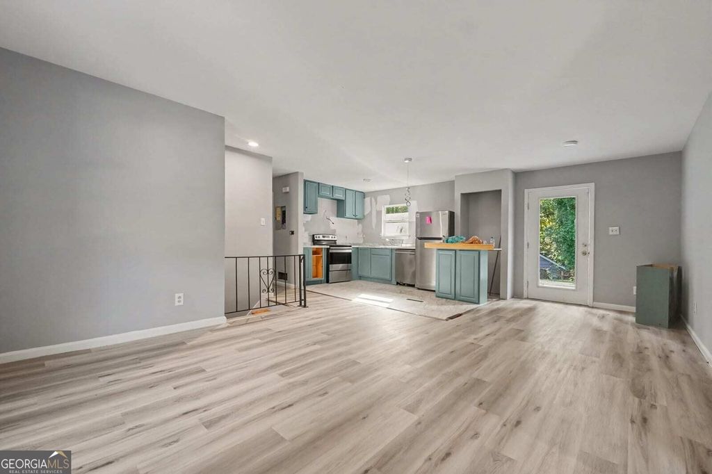 2830 Allegro Drive NW, Atlanta, GA 30318 — photo 4