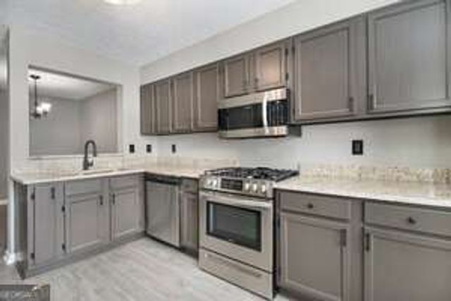 9432 Cypress Lane, Jonesboro, GA 30238