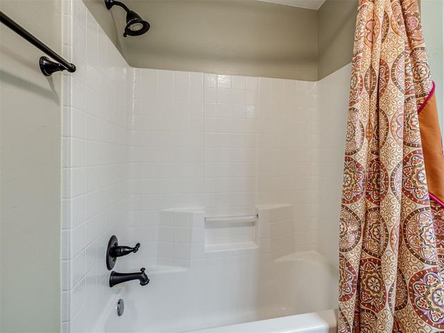 3821 Brody Drive, Moore, OK 73160