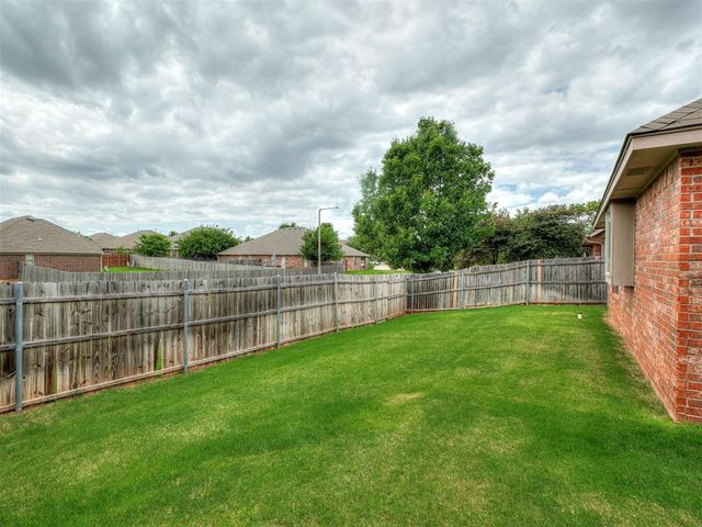 3821 Brody Drive, Moore, OK 73160