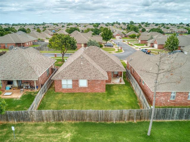 3821 Brody Drive, Moore, OK 73160