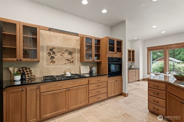 6301 Foxtrail Court NE, Olympia, WA 98516