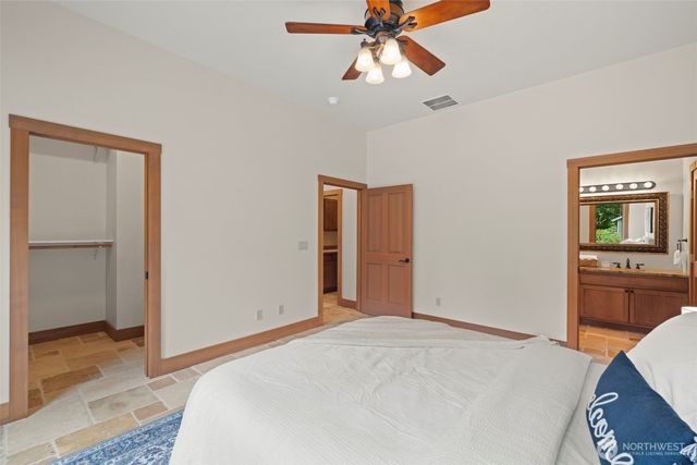 6301 Foxtrail Court NE, Olympia, WA 98516